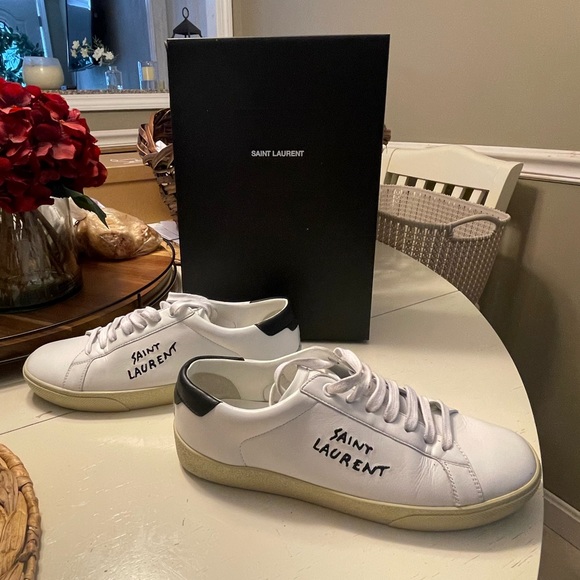Saint Laurent~Court Classic Low Top Sneaker - Picture 1 of 4